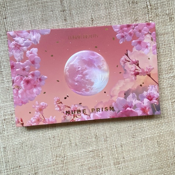 Lunar Beauty Nude Prism Eyeshadow - BRAND new - Picture 1 of 7